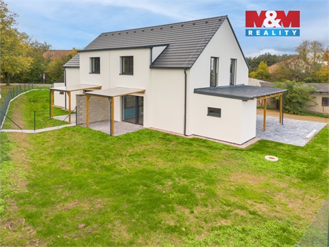 Pronájem rodinného domu, 118 m² 2