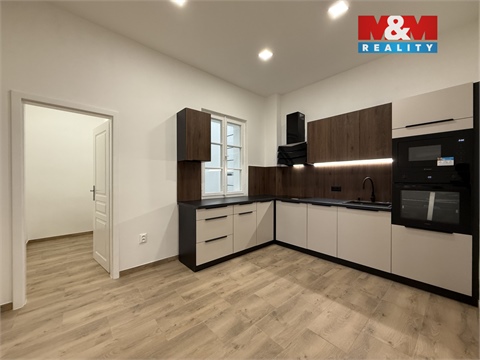 Pronájem bytu 3+1, 120 m² - 0