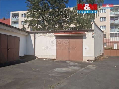 Pronájem obchodních prostor, 102 m² 0