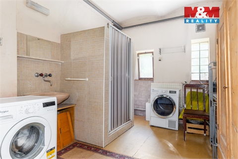 Prodej rodinného domu, 250 m² - 10