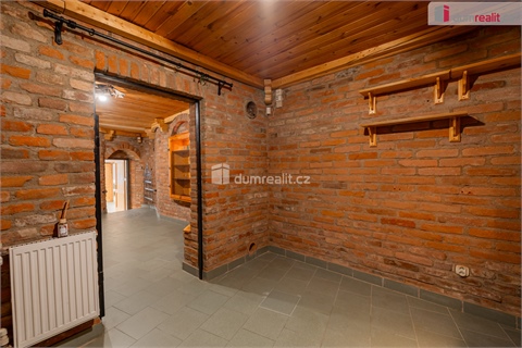 Prodej obchodních prostor, 107 m² 14