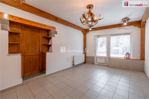 Prodej obchodních prostor, 107 m² 2