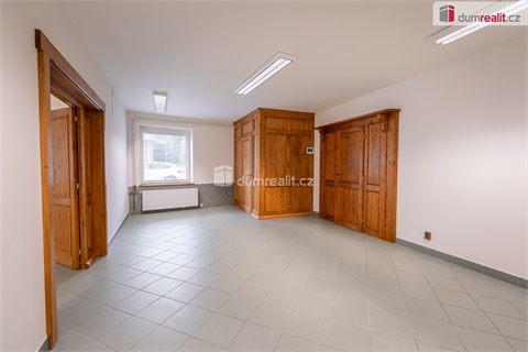 Prodej obchodních prostor, 107 m² 8