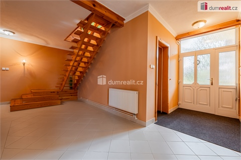 Prodej rodinného domu, 350 m² 14