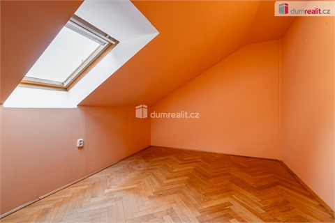 Prodej rodinného domu, 350 m² 20