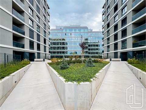 Pronájem parkovacího místa, 15 m² 0