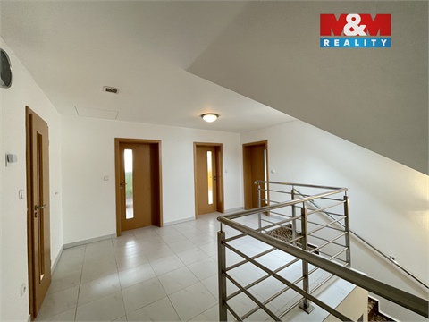 Prodej rodinného domu, 168 m² - 14