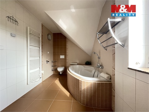 Prodej rodinného domu, 168 m² 10