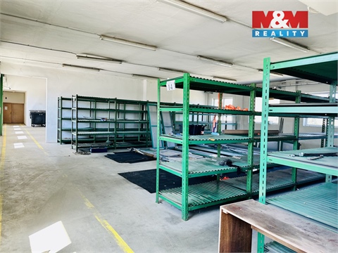 Pronájem skladu / haly, 800 m² - 2