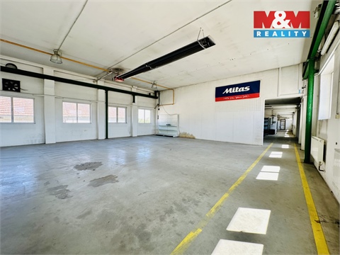 Pronájem skladu / haly, 800 m² - 0