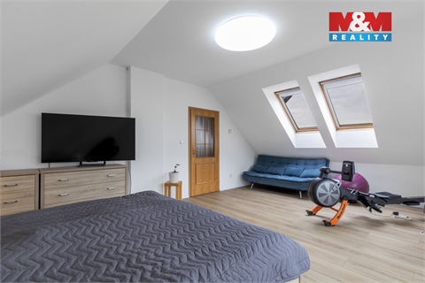 Prodej rodinného domu, 198 m² 10