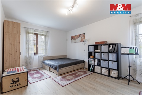 Prodej rodinného domu, 198 m² - 14