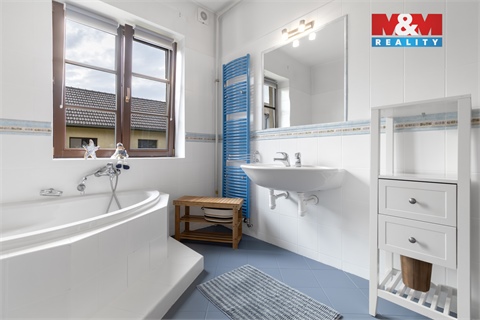 Prodej rodinného domu, 198 m² 18