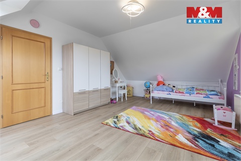 Prodej rodinného domu, 198 m² - 12