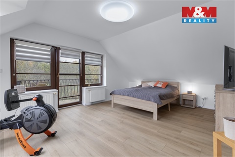 Prodej rodinného domu, 198 m² - 8