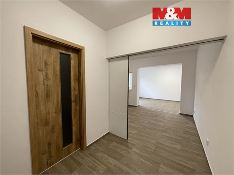 Pronájem bytu 2+1, 57 m² 0