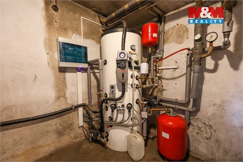 Prodej rodinného domu, 275 m² - 14