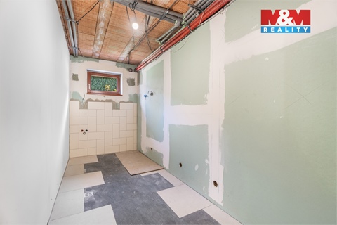 Prodej rodinného domu, 182 m² - 24