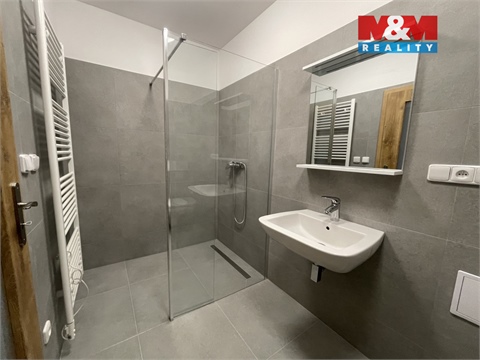 Pronájem kanceláře, 74 m² - 0