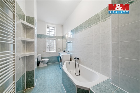 Prodej rodinného domu, 178 m² - 2