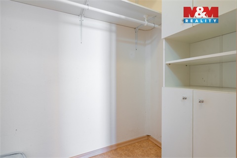 Prodej bytu 3+1, 66 m² 8