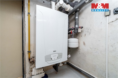 Prodej rodinného domu, 375 m² 14