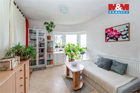 Prodej rodinného domu, 375 m² 8