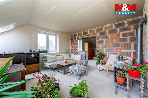 Prodej rodinného domu, 375 m² 12