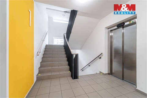 Prodej bytu 1kk, 32 m² - 18