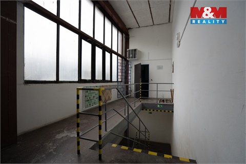 Prodej výrobního objektu, 1 511 m² 4