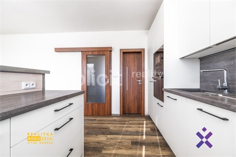 Prodej rodinného domu, 205 m² 2