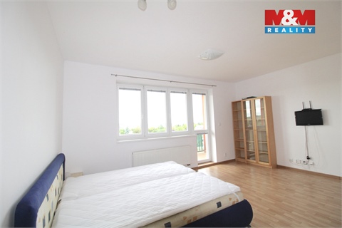Pronájem bytu 1kk, 38 m² - 0