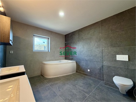 Prodej rodinného domu, 130 m² 6