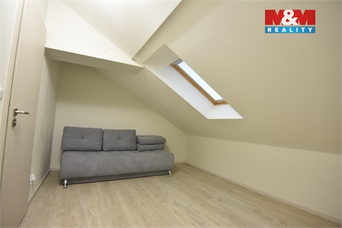 Pronájem bytu 5kk, 100 m² - 8