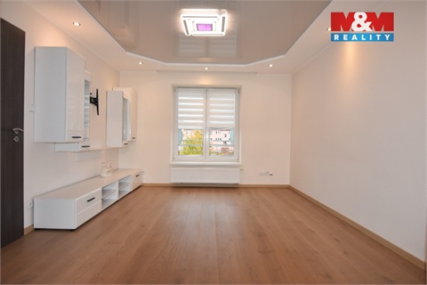 Pronájem bytu 5kk, 100 m² 2