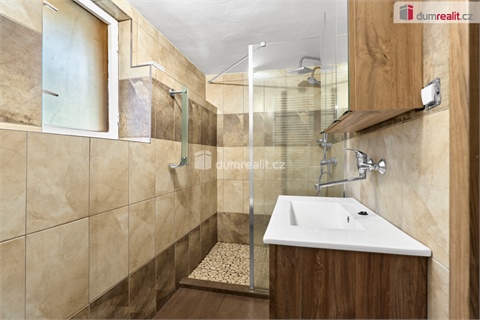 Prodej rodinného domu, 143 m² - 24