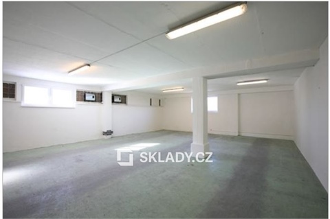Pronájem skladu / haly, 110 m² 0