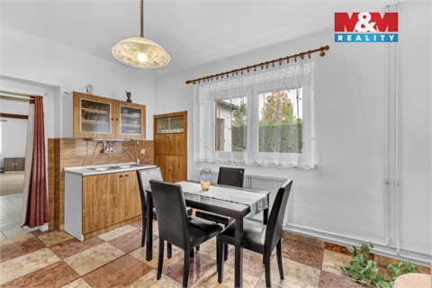 Prodej rodinného domu, 195 m² - 6