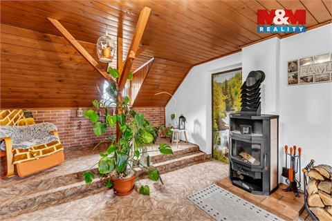 Prodej rodinného domu, 195 m² 2