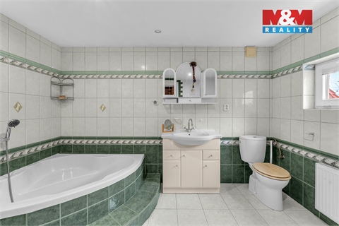 Prodej rodinného domu, 195 m² 8