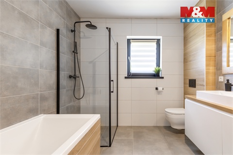 Prodej rodinného domu, 150 m² - 14