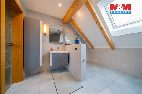 Prodej rodinného domu, 169 m² 16