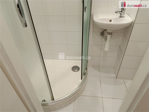 Pronájem bytu 1kk, 25 m² 10