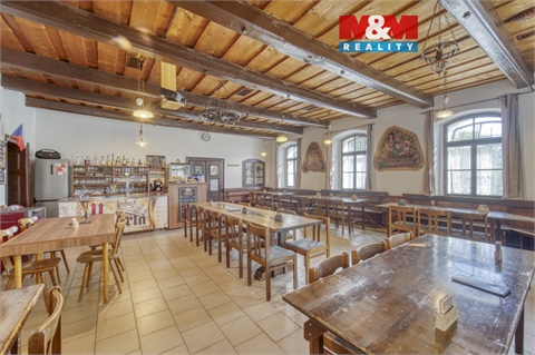 Prodej obchodních prostor, 633 m² 0