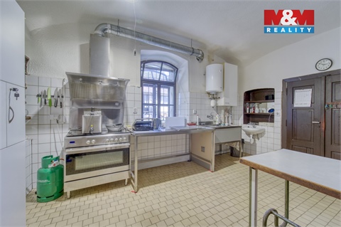 Prodej obchodních prostor, 633 m² 8