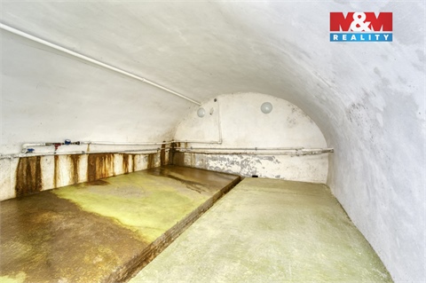 Prodej obchodních prostor, 633 m² 12