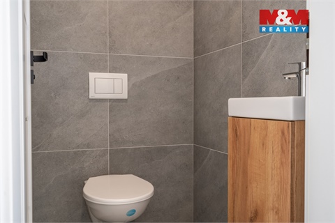 Prodej rodinného domu, 120 m² 14