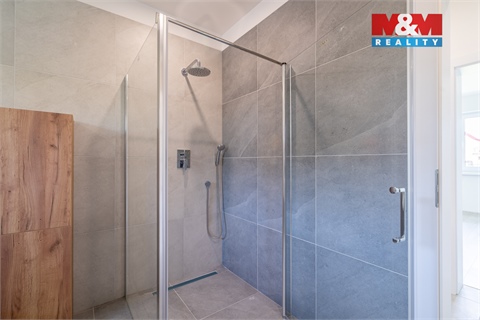 Prodej rodinného domu, 120 m² - 6