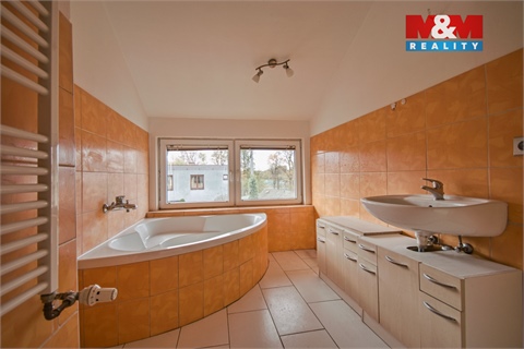 Prodej rodinného domu, 100 m² 16