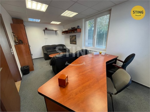 Pronájem kanceláře, 100 m² - 4